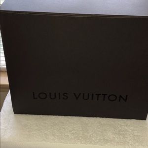 Louis Vuitton box